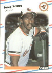 1988 Fleer Baseball Cards      575     Mike Young